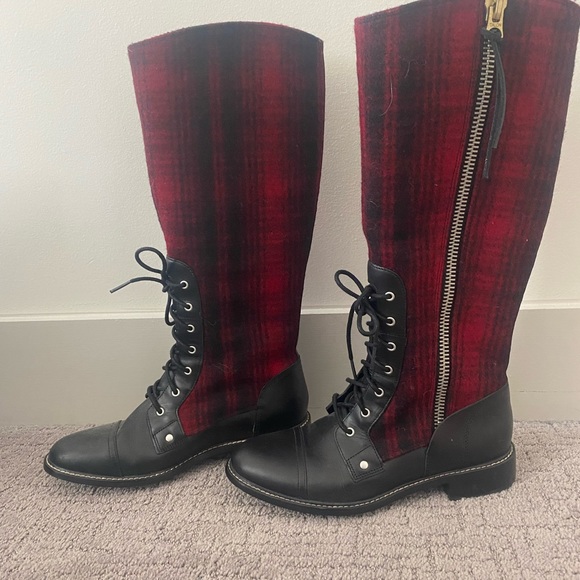 WOOLRICH - Size 7.5 Boots - Picture 2 of 4